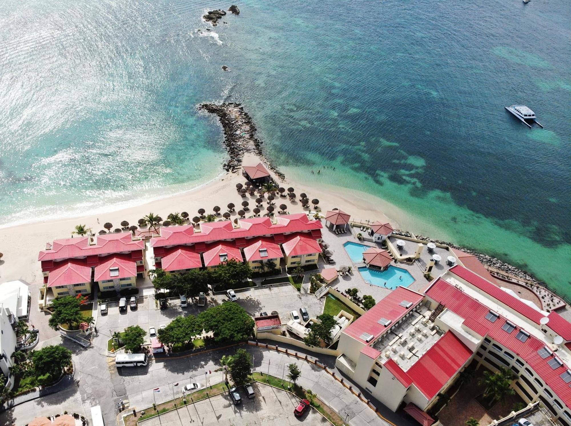 Simpson Bay Resort Marina & Spa Exterior photo Aerial view of the hotel